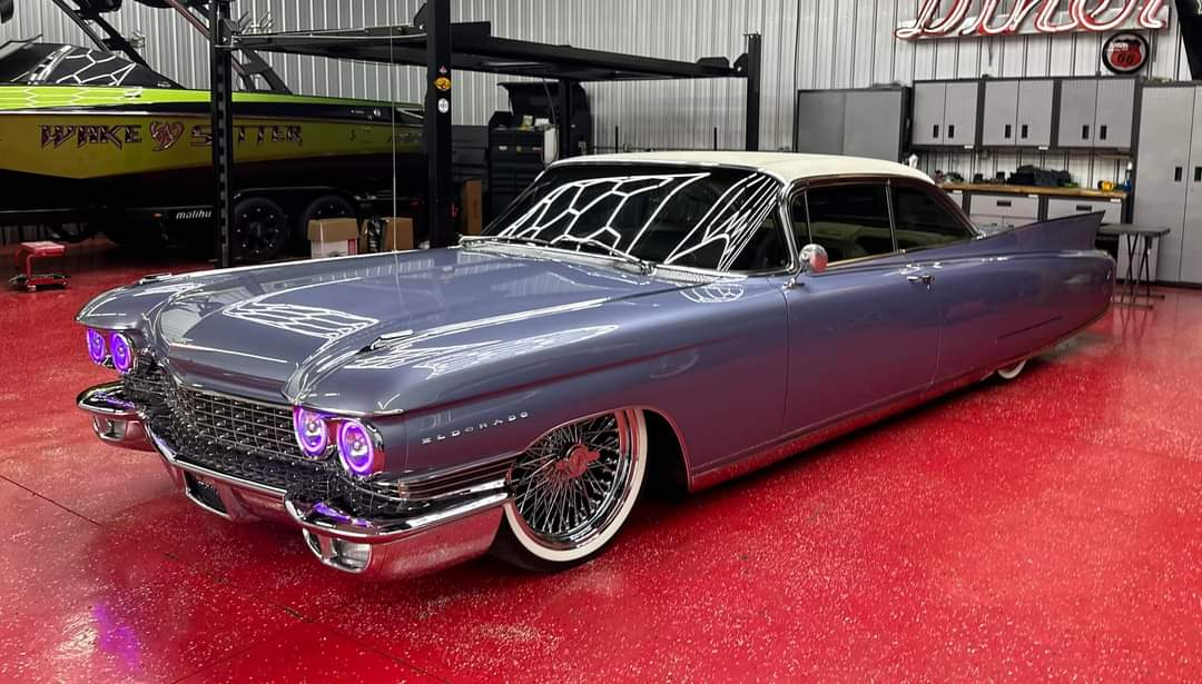 20x8 Chrome 80-Spoke Wheels – 5x5 Bolt Pattern, Set of 4 (1939-1976 Classic Car)