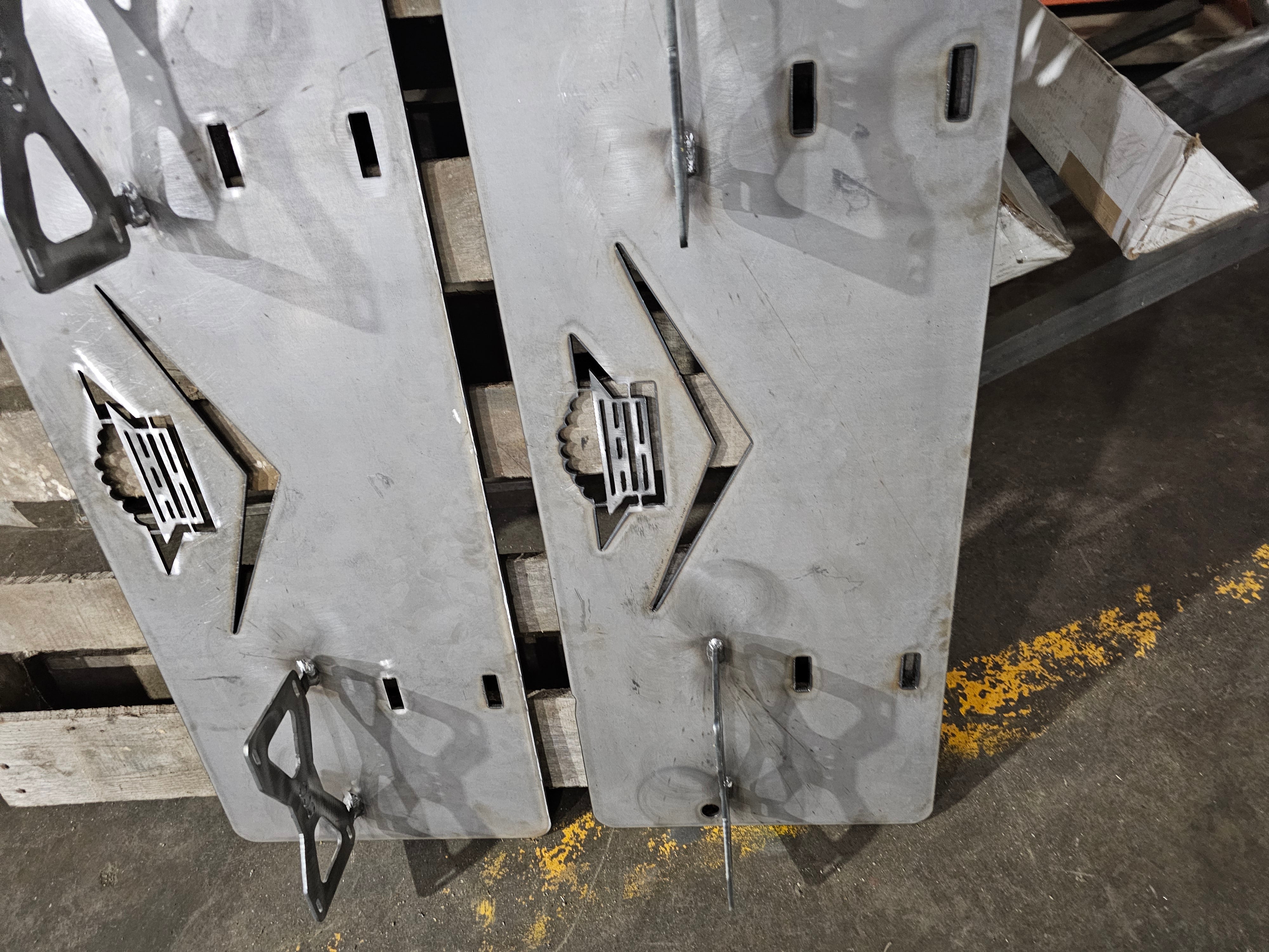 CCC Cadillac Air Ride Board – Cadillac Crest & V with Compressor Mounts